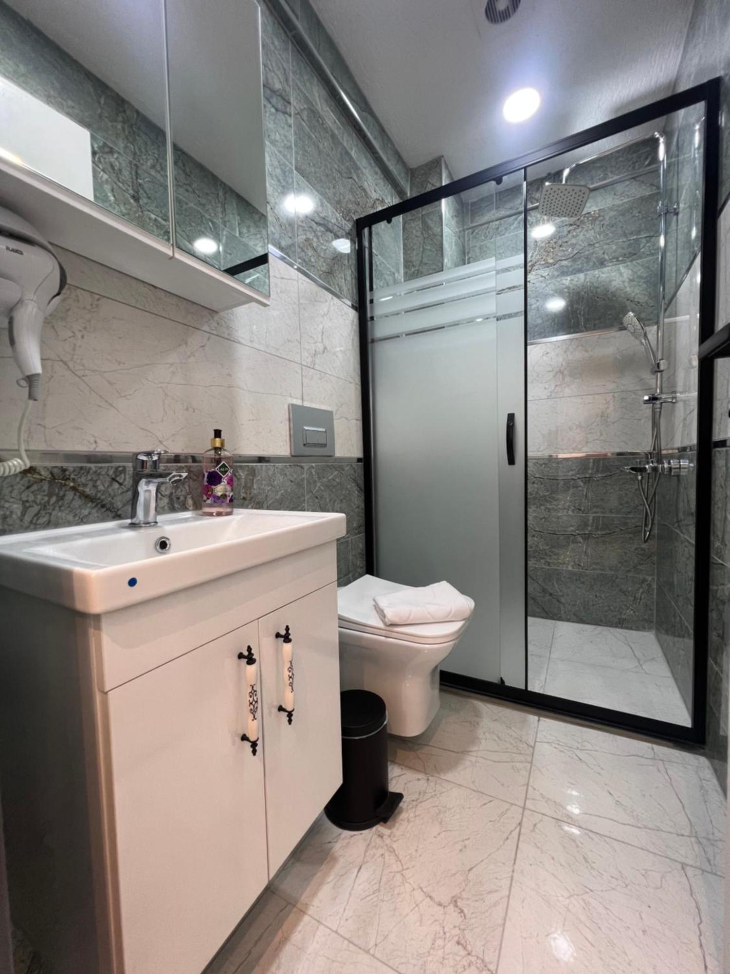 Feycem Suites Hotel Istanbul Exterior photo